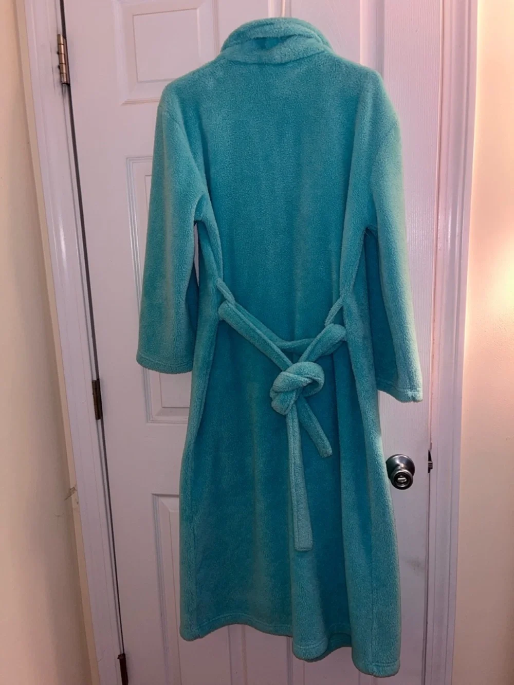 Pottery Barn Teen Plush Teal Bath Robe